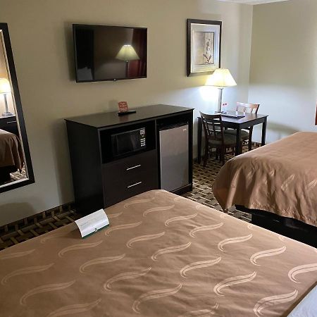 Quality Inn Morton At I-74 Bagian luar foto